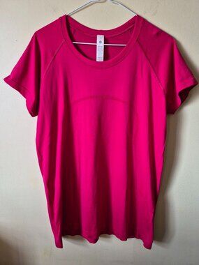 Lululemon Swiftly Tech SS 2.0 Race Length - Sonic Pink - Size 14